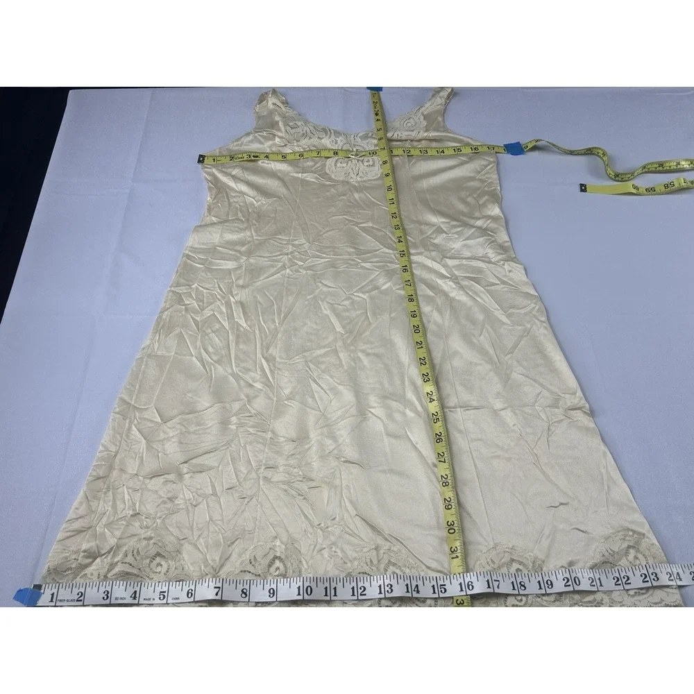 Vintage Bali Ivory Lace Slip Dress Size 34 USA Made Lingerie 70s 80s Bridal Glam